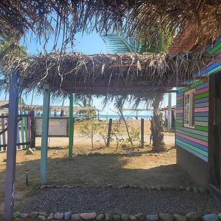 Johnny Fiestas Hostel Las Lajas  Exterior photo